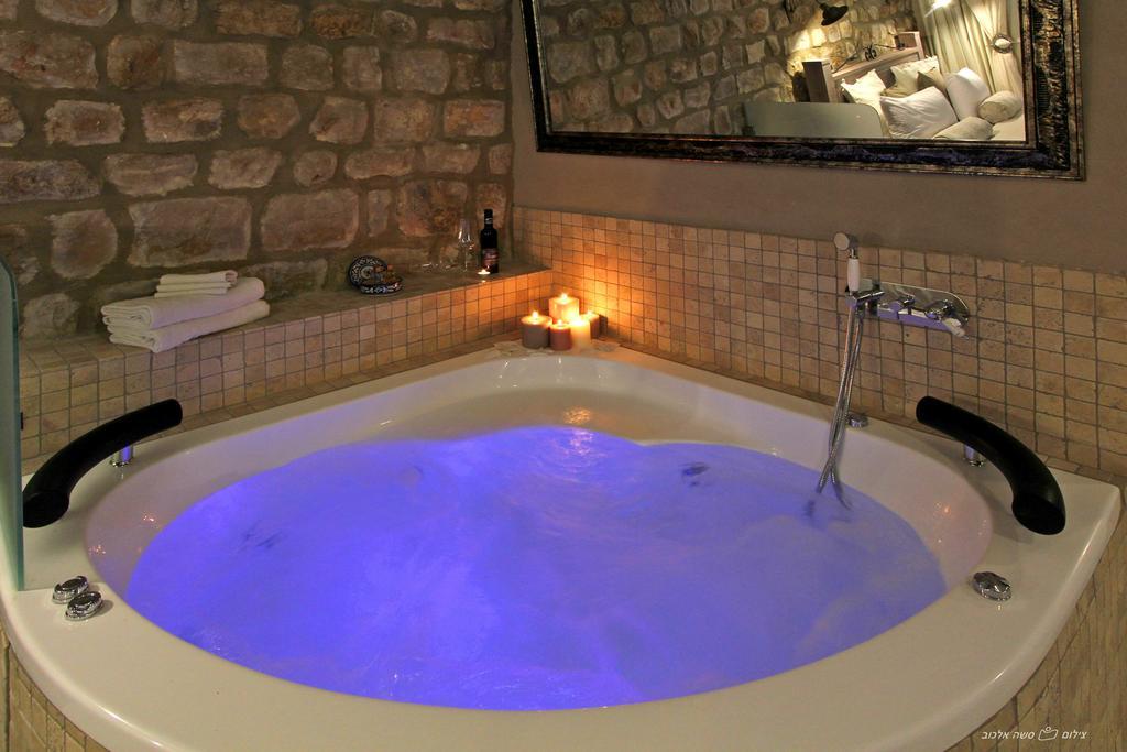 Beit Ha'Omanim Hotell Safed Rom bilde
